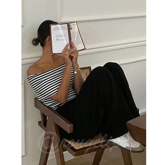 Striped Black White Rib Knit Fold Over Off Shoulder Slim Top Shirt - Picture 4 of 15